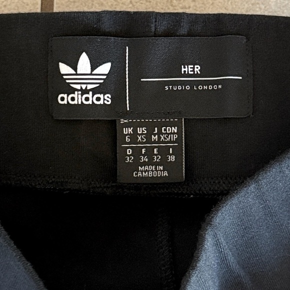 Adidas Her Studio London 3 Stripe Floral Leggings Size XS - Picture 8 of 8